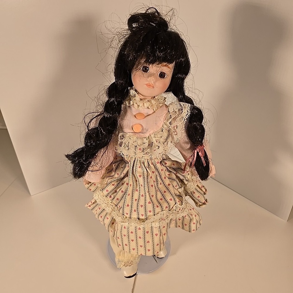 1990 Brinn's Porcelain Doll With A‎ Dress & Stand  15" Tall